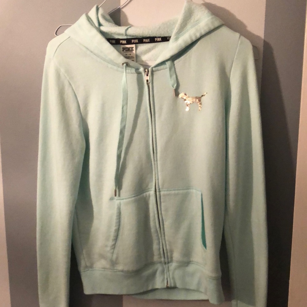 VS pink hoodie